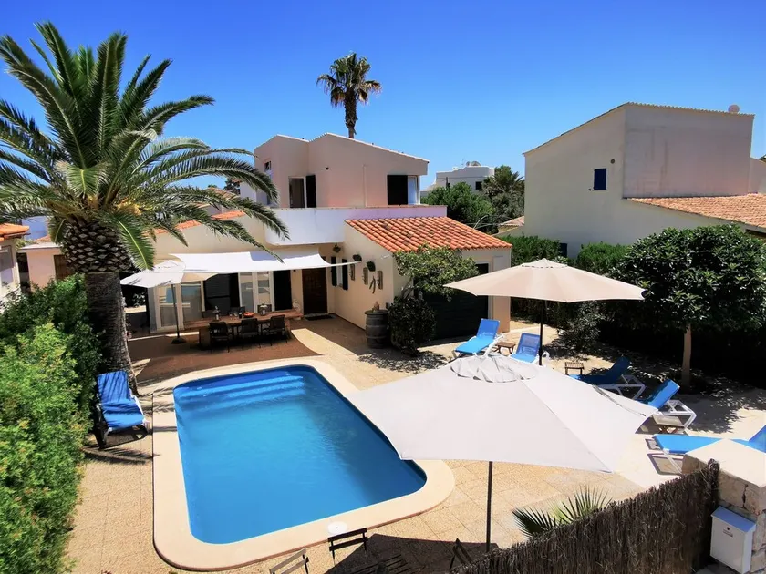Cozy, child-friendly vacation home | heated pool | terrace | barbecue - Image 1