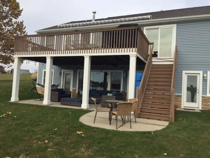 Lakefront 5 bedroom home on beautiful Lake Diane-Camden, Michigan Sleeps 14 - Image 1