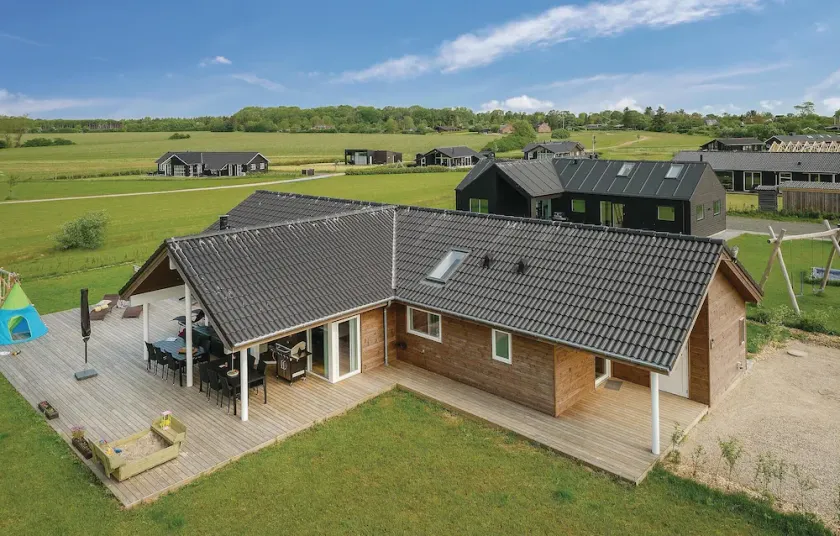 Four-Bedroom Holiday Home In Odder - Image 1