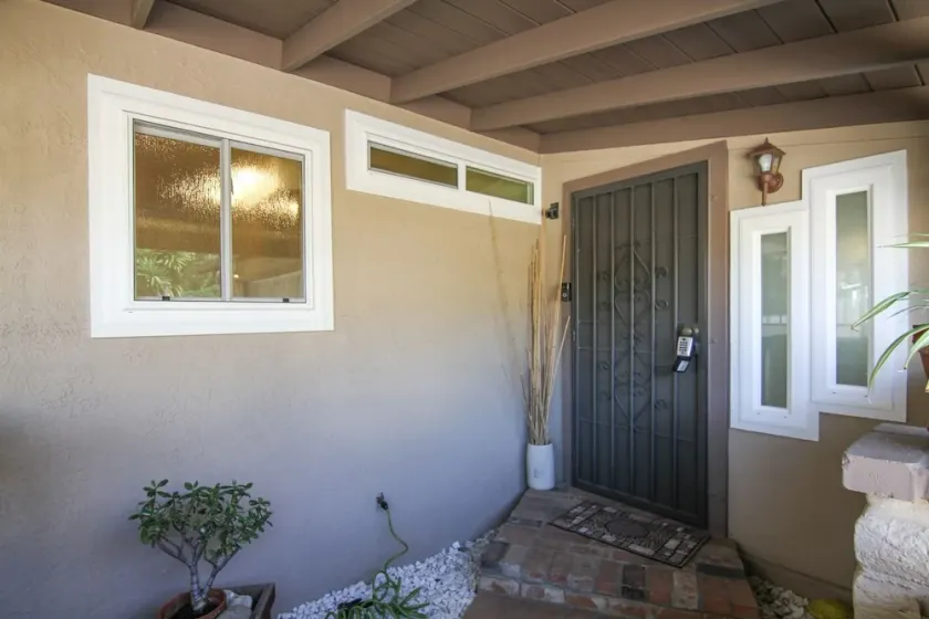 Escondido's Gem! Sleeps 11! POOL INCLUDED - Image 1
