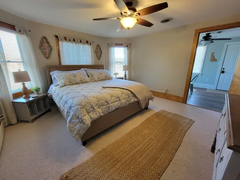 Getaway! Close to beach, outlet shopping & golf! - Image 1