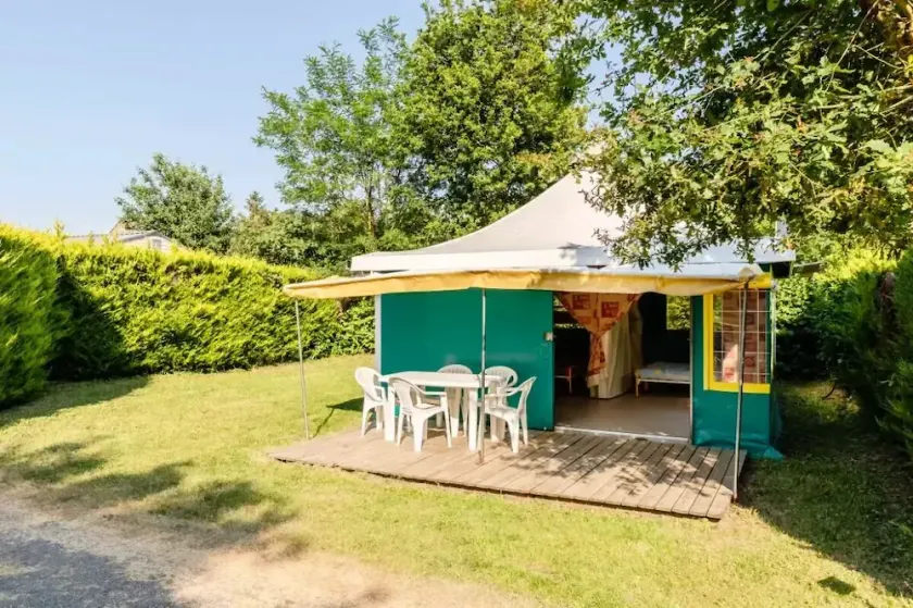 Bungalow Toilé Pagan 3 Pièces 5 Personnes (4 adultes + 1 enfant -8 ans) - Image 1