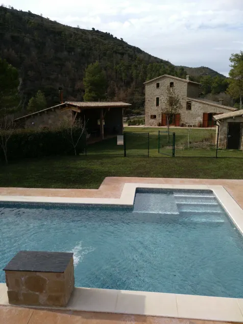 Casa rural con piscina salada, 3 BBQ's, WiFi, jardín, ping-pong, billar,futbolín - Image 1