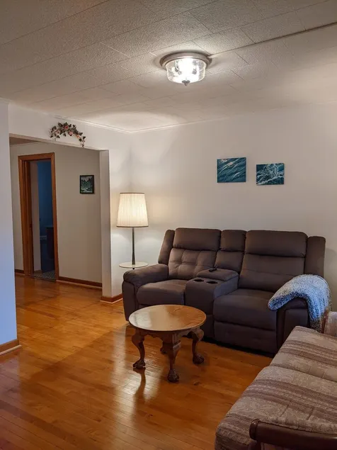 Furnished home in Historic Calumet  - Image 1