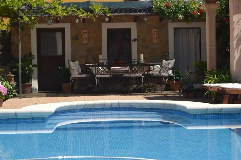 House ideal for families, swimming pool, barbecue. 15 minutes from Palma. - Image 1