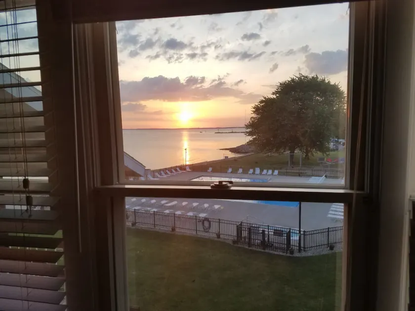 Lever, coup de soleil, coucher de soleil .... Répétez! - Image 1