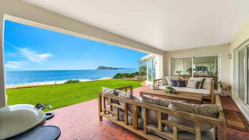 Absolute Beachfront Beauty by HolidayCo. - Image 1