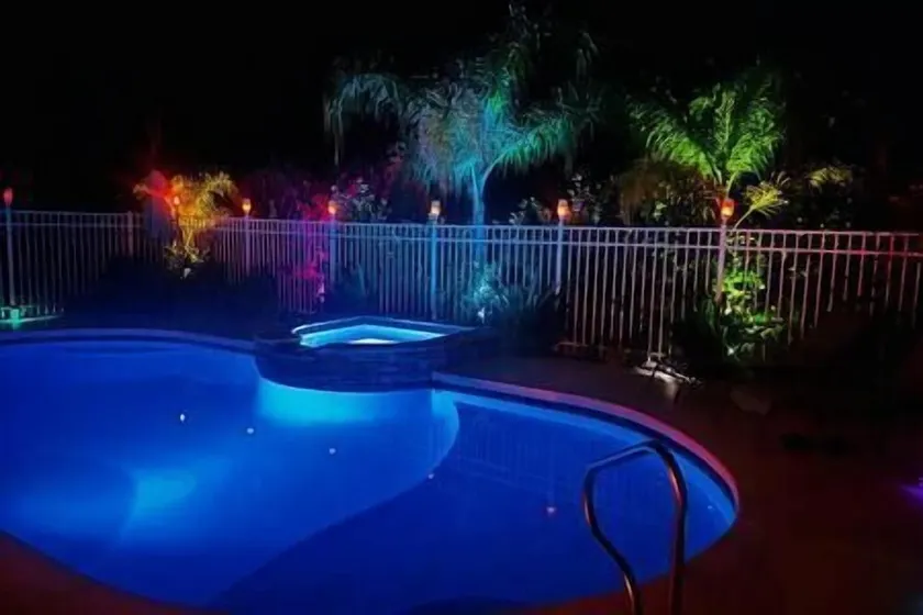 Paradise Palms Heated Pool/HotTub/TikiBar 4 BR's - Image 1