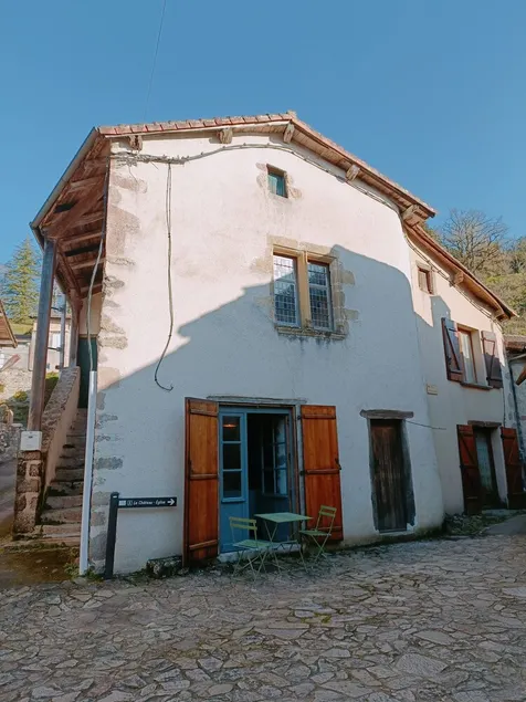 Chateau-une - a Beautiful historic medieval holiday rental. - Image 1
