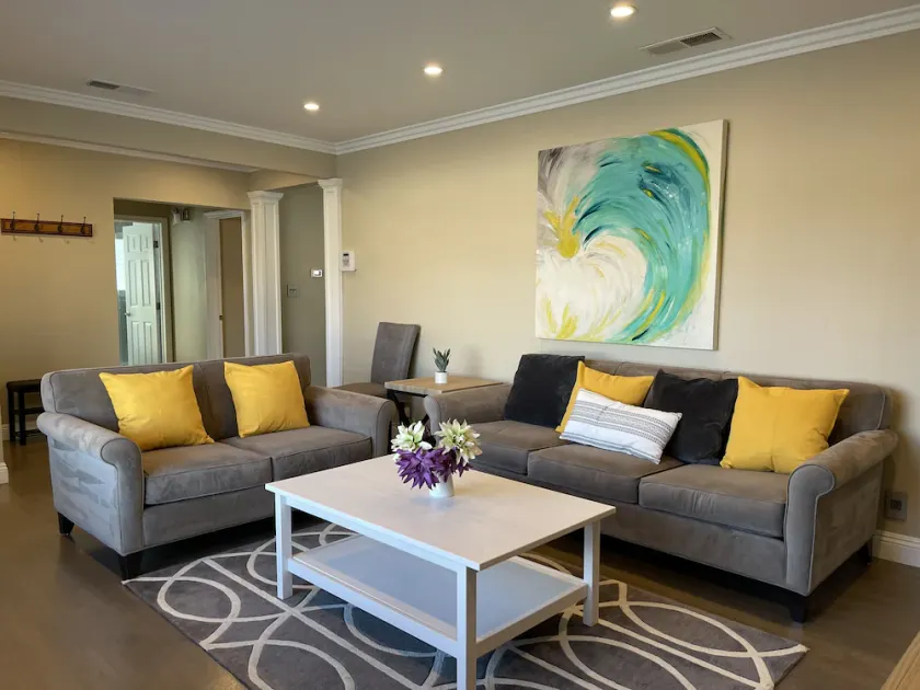 Picturesque · Private Home · Weekly & Monthly Discounts! - Image 1