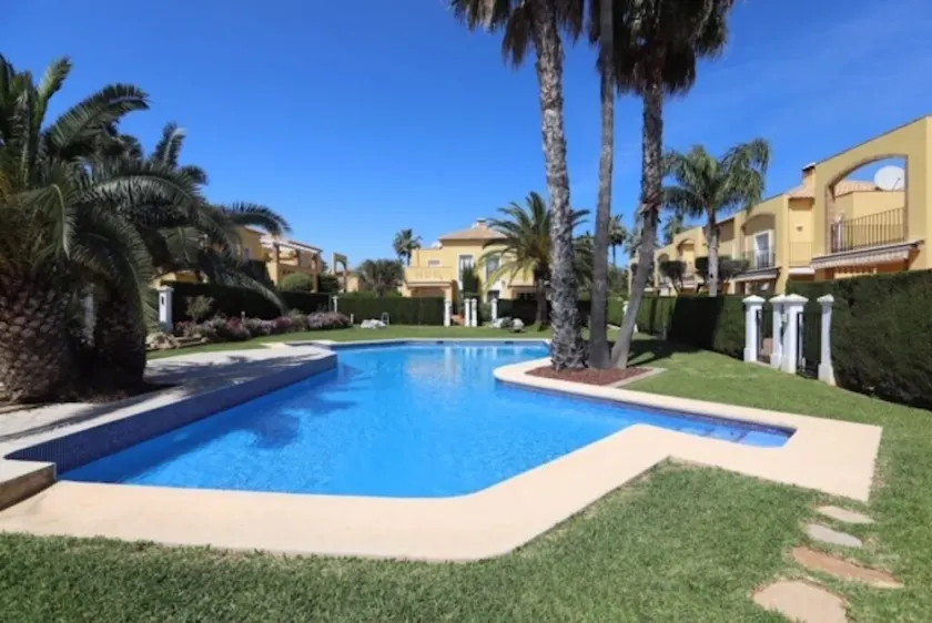 Casa Dream Holiday - avec piscine, jardin privé et proche de la plage - Image 1