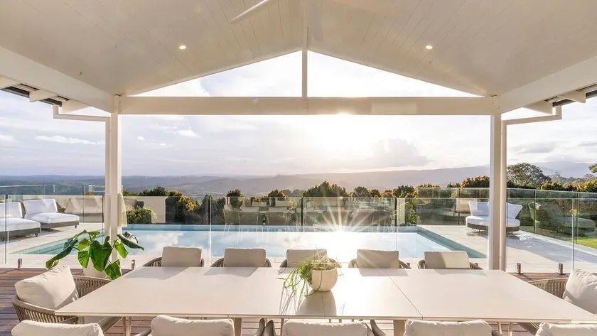 Miren Estate - lavish hinterland estate with pool - Image 1