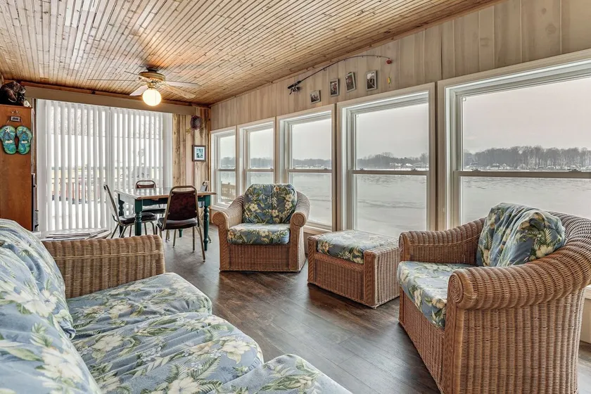 Lakefront Home w/ Views, 7 Mi to Dtwn Paw Paw - Image 1