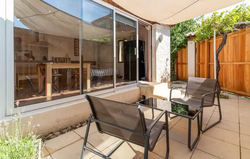 Nice Family Villa With Pool And Garden - Image 1