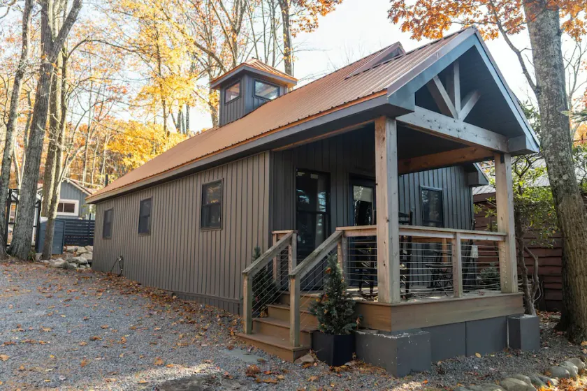 Découvrez la cabane de cuivre ... la retraite la plus étonnante et unique au Lake Harmony - Image 1
