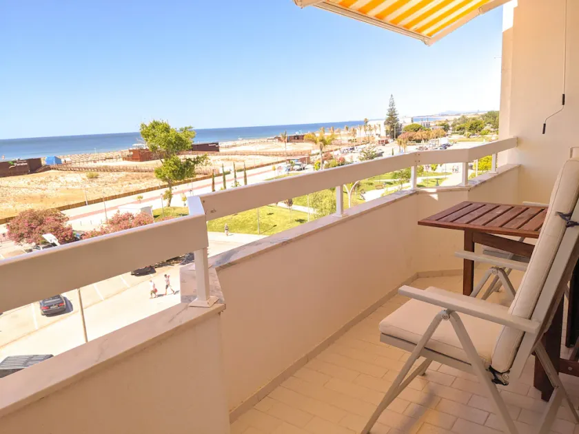 BEACH Seasun Vacation Rentals Appartement 2 Chambres (Réduction pour +28 nuits) - Image 1