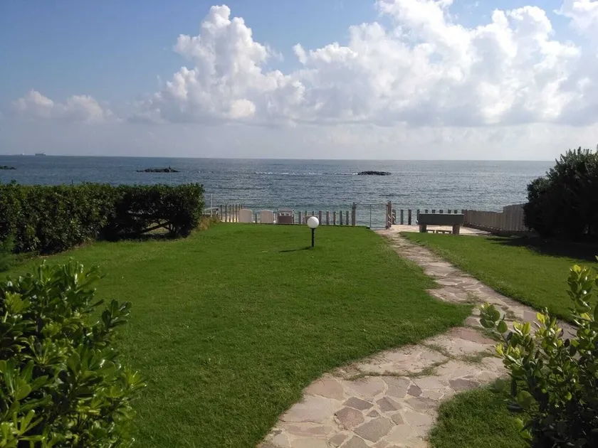 PULA MARE VILLA com acesso privado Nível do mar. - Image 1
