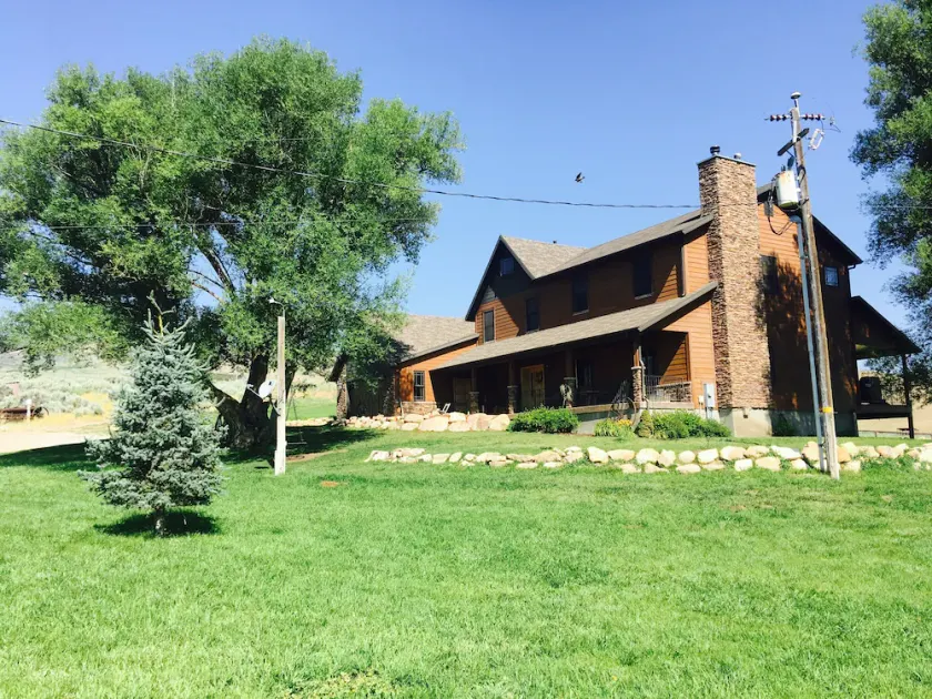 Remote ranch house on 93 acres in the peaceful Indianola Valley! Sleeps 30 - Image 1