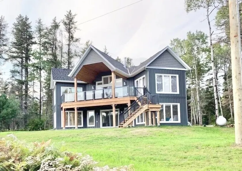 Brandneues luxuriöses Wasser-Cottage - Image 1