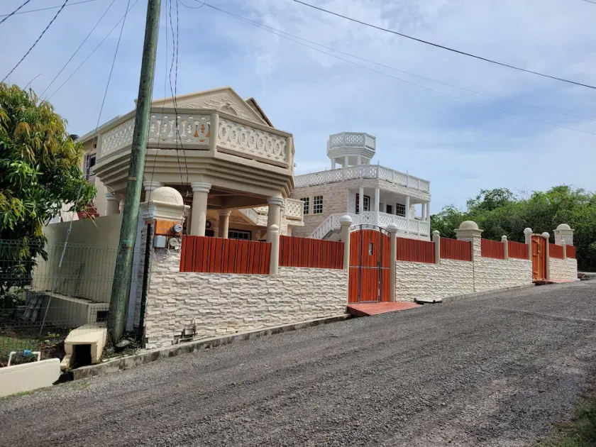 12 star villas 1 brCosy one Bedrood fully loadedbr5min walk Darren Sammycricket - Image 1