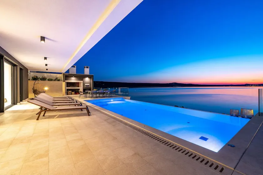 Luxury Villa Novita with Pool - Image 1
