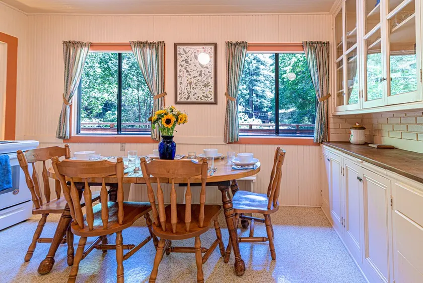 Redwoods Grove Lodge | Big House 7 Bed Retreat - Image 1