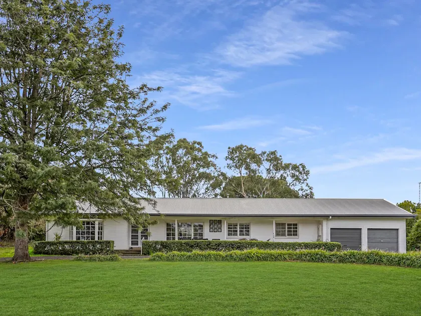 Gorgeous two bedroom home with lake views! - Image 1