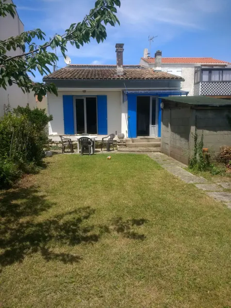 Maison Avec Jardin Clos - Image 1