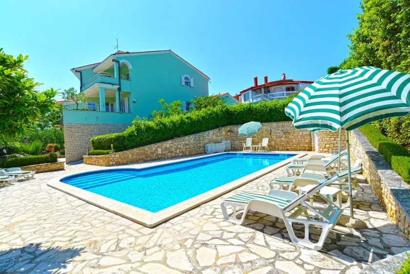 Apartment 624/1491 (Istria - Pula), 2500m from the beach - Image 1