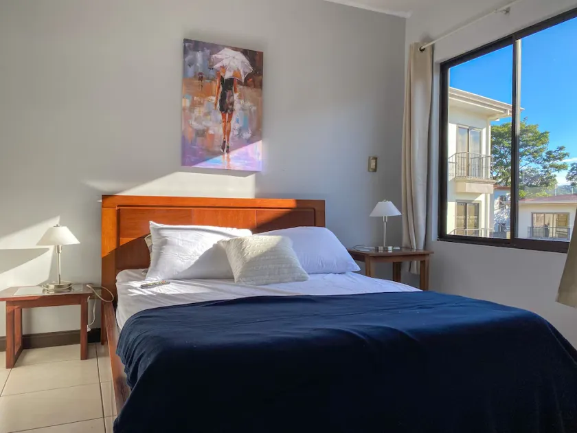 *HEREDIA*  |NEAR: AIRPORT & CONVENTION CENTER | 2B APT | NICE BALCONY - Image 1