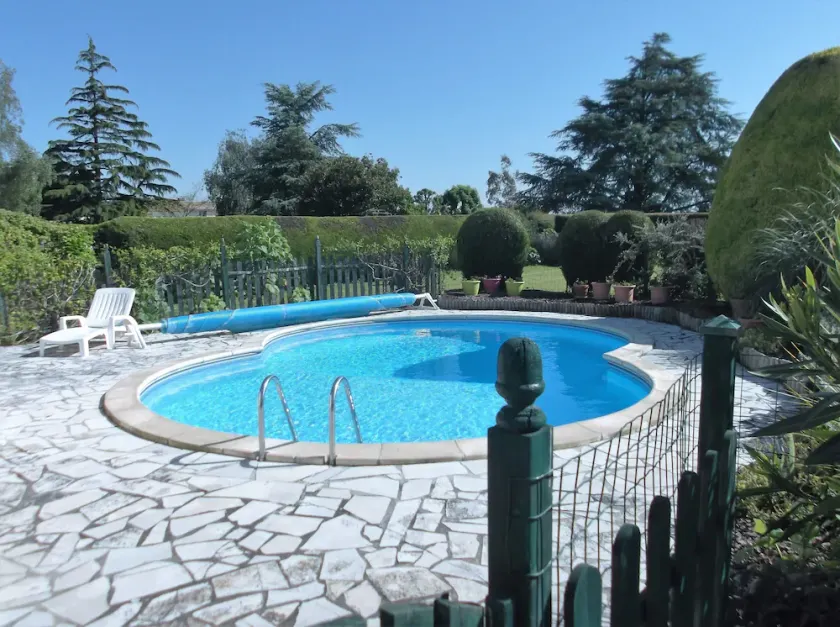 3 bedroomed house with pool - a little bit of French tranquillity - Image 1