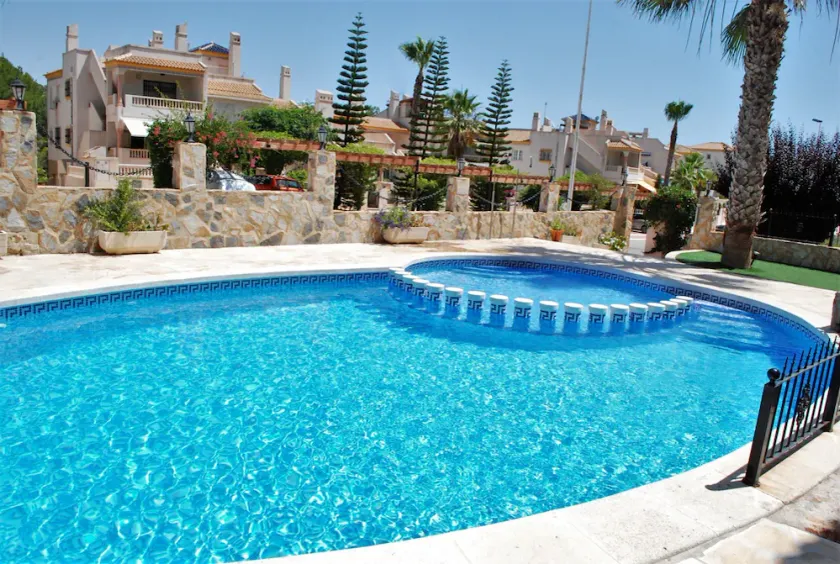 Very nice apartment in 1st line of golf - Image 1