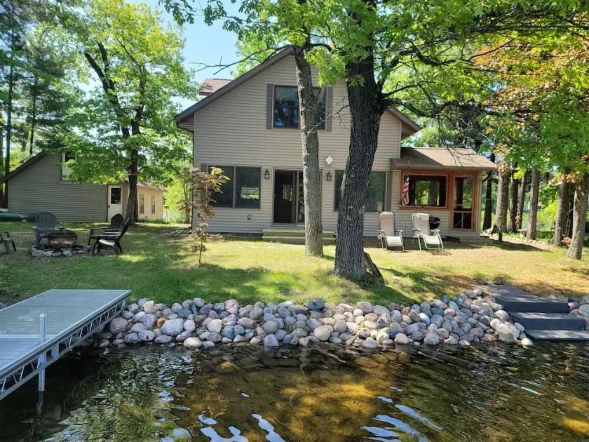 Lake home close to Nordic Mountain and area golf courses. - Image 1
