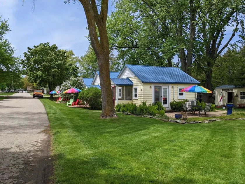 Little Yellow Cottages - Image 1