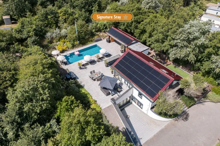 Maison avec jardin, barbecue et sauna - Image 1