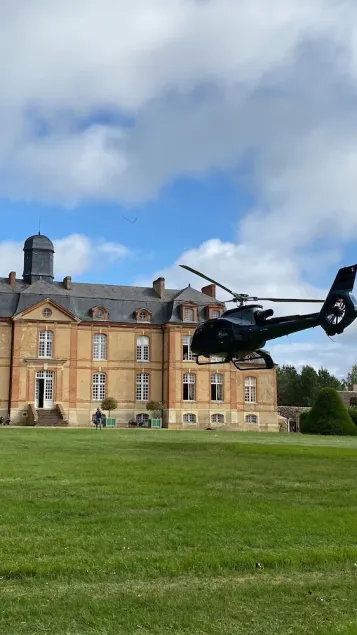 Luxury 5-star chateau bed and breakfast with private pool, services and housekeeping staff - Image 1