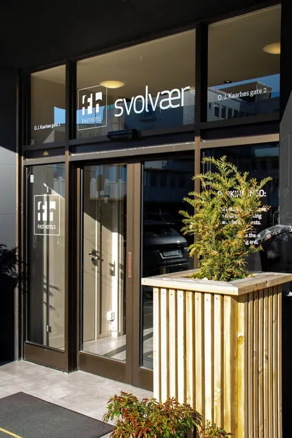 Fast Hotel Svolvær - Image 1