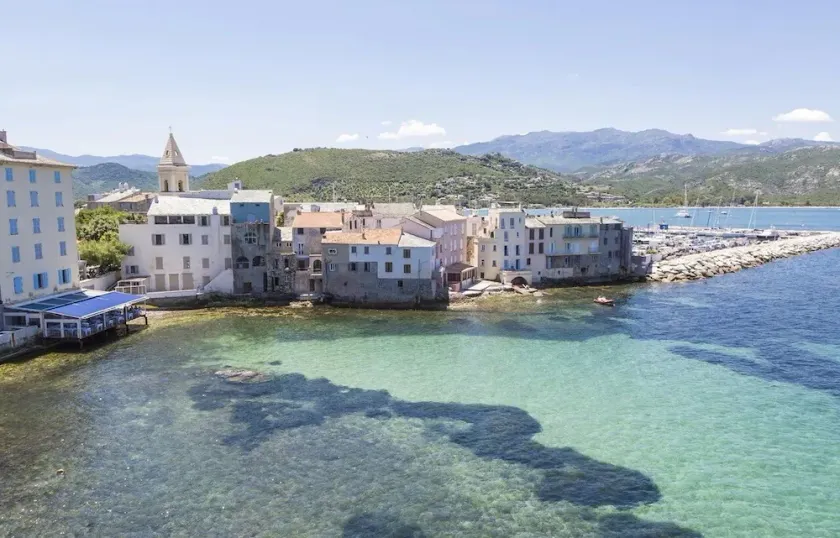 T3 apartment in the heart of Saint Florent - Image 1