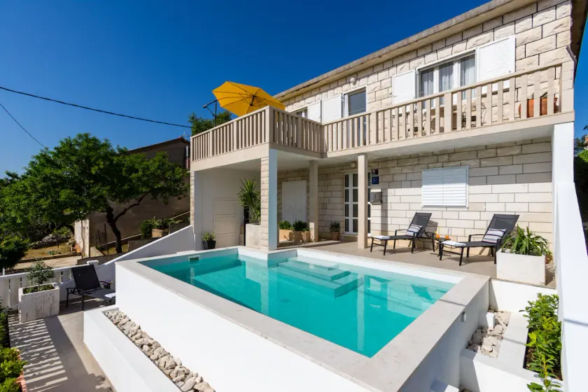 Entire holiday home \"Vallis\" with the pool and sea view - Image 1