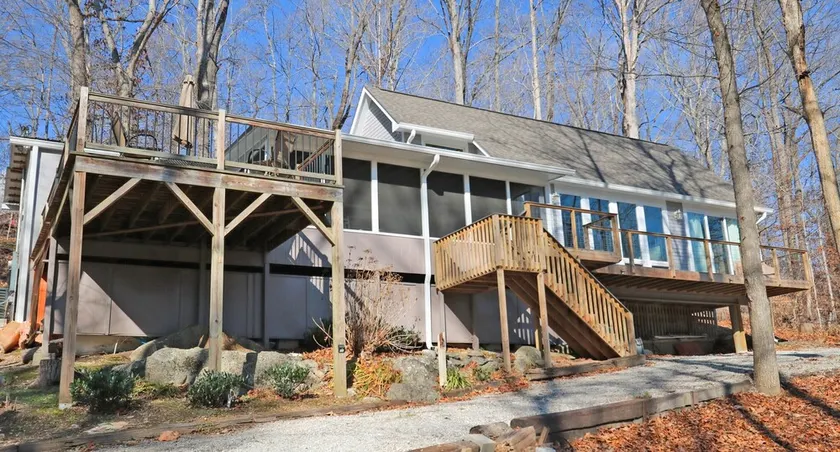 Lake Front Home on beautiful Norris Lake with Covered Dock - Image 1