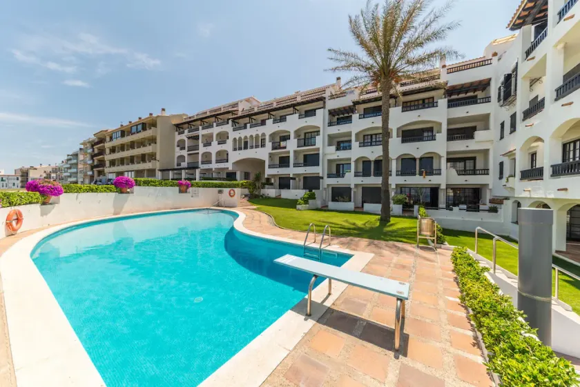 Lucia: Nice lejlighed med havudsigt og f����lles pool - Image 1