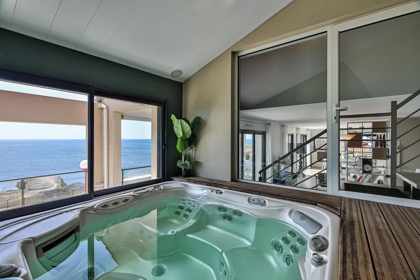 Villa (Duplex-Penthouse) private Innenpool und Spa, Pool, Meerblick 180 ° - Image 1