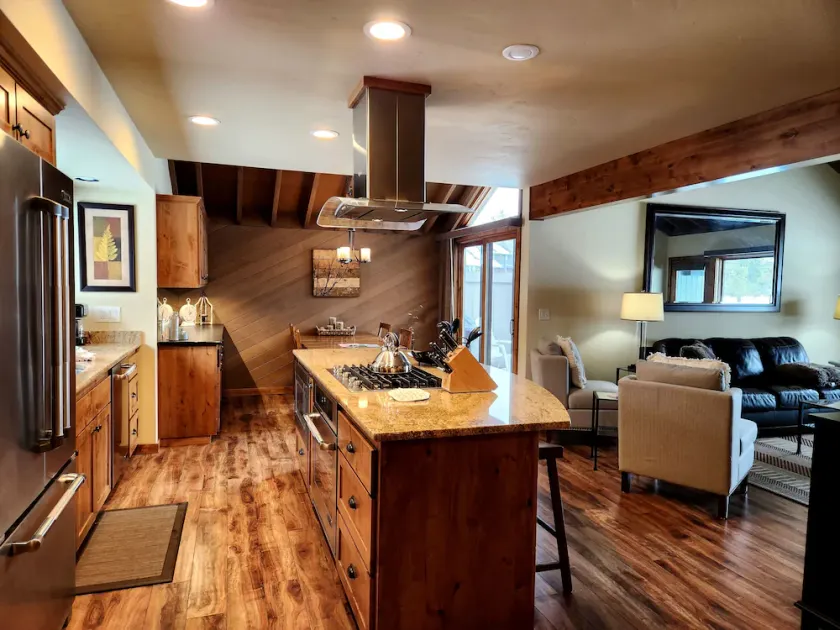 32 Meadow House: 2 BR / 2 BA condo à Sunriver, pour 4 personnes - Image 1