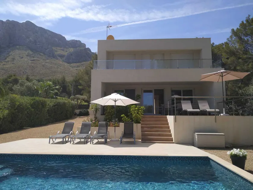 Mar y Montaña, Nuova Villa in zona tranquilla con piscina e senza hotel - Image 1