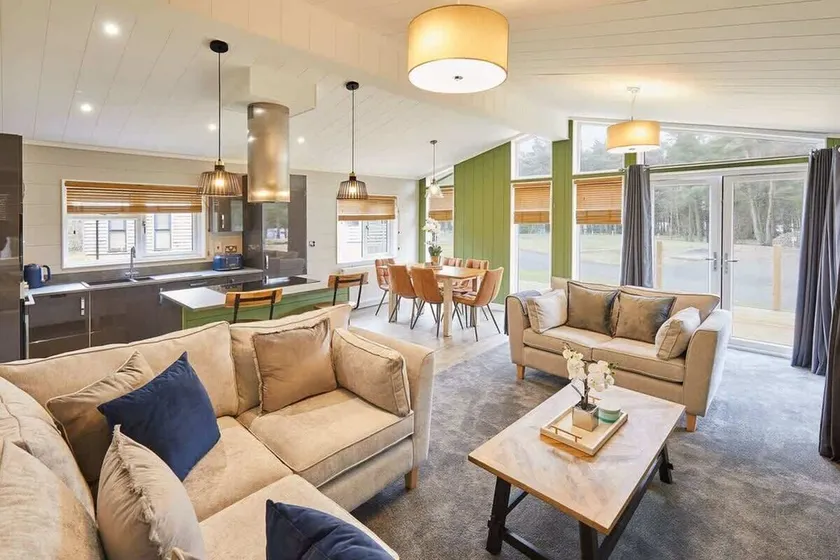 Host & Stay - Eller Beck, The Cabin In The Woods - Image 1
