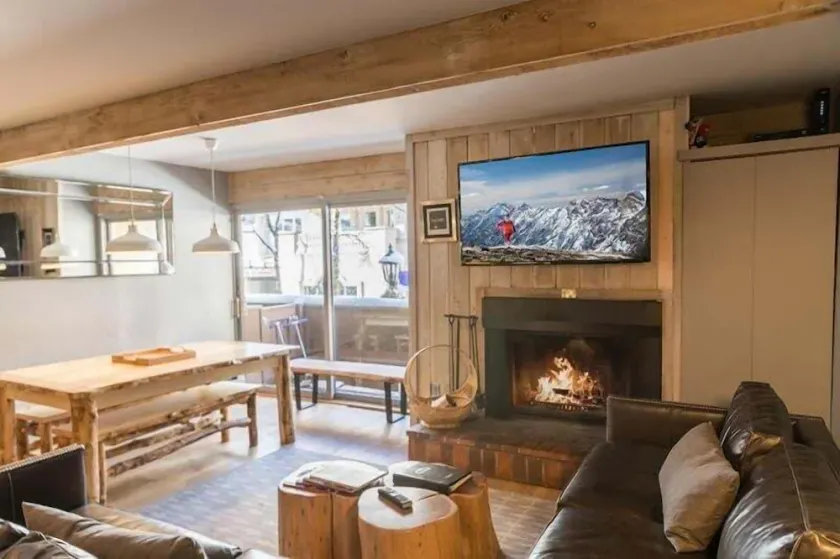 Lionshead Arcade with Fireplace & Close to Gondola by RedAwning - Image 1