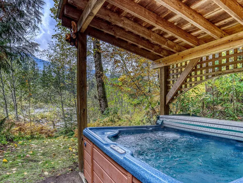Rapid River Retreat - Meredith Lodging - Image 1
