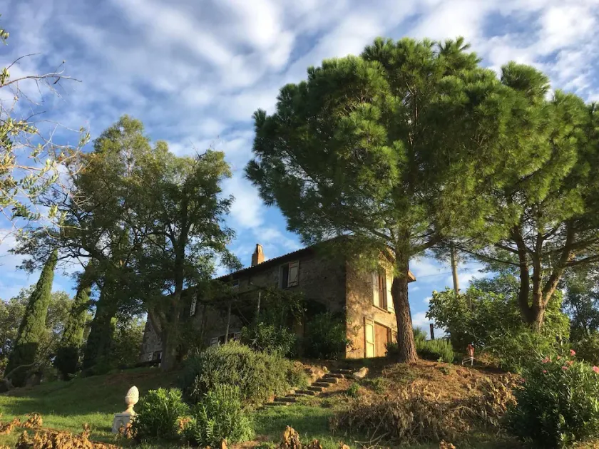 Italiensk villa med pool og fantastisk udsigt over Tiber-dalen. - Image 1