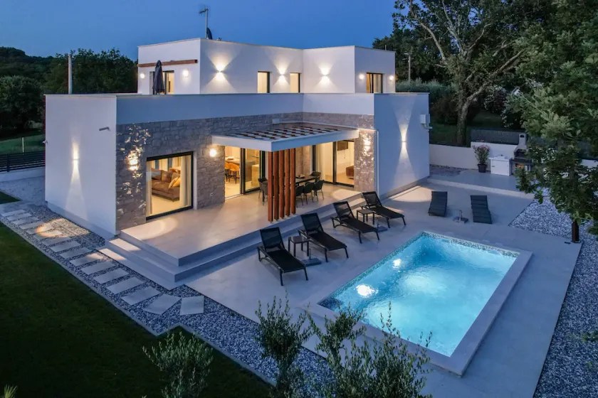 Villa Zanetta pet friendly near Poreč for 6 people with sea view & private pool - Image 1