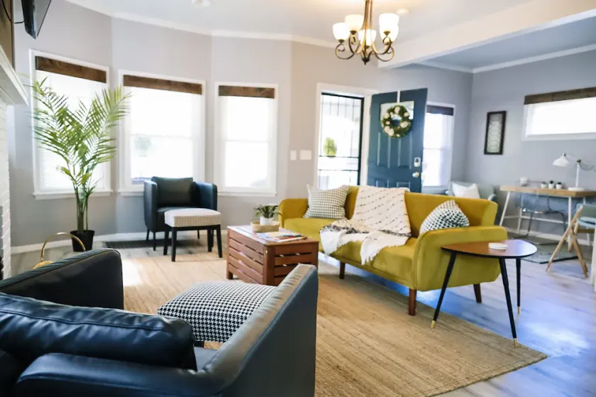Private 5BR 1920's Charmer Minutes from Downtown - Image 1